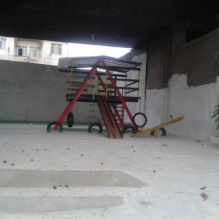 Apartamento bem localizado em condomínio de casas. Rio de Janeiro Exterior foto